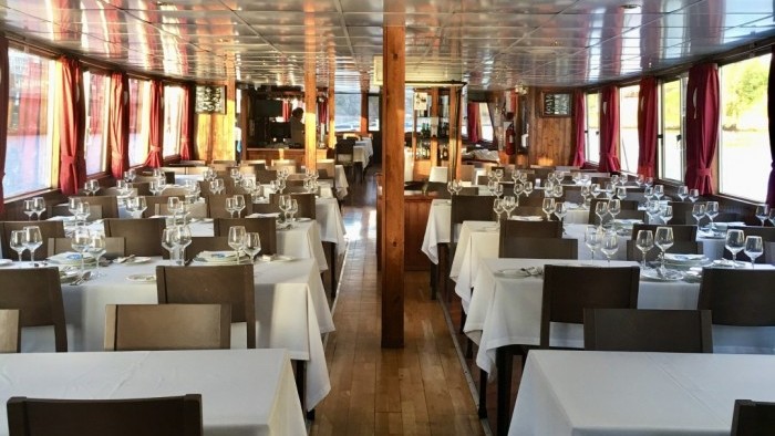 Cruise with Dinner on Board